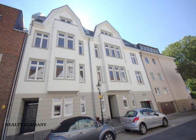 Дом в Округе 4 (Дюссельдорф), 368 м², фото №1, объявление №105241458