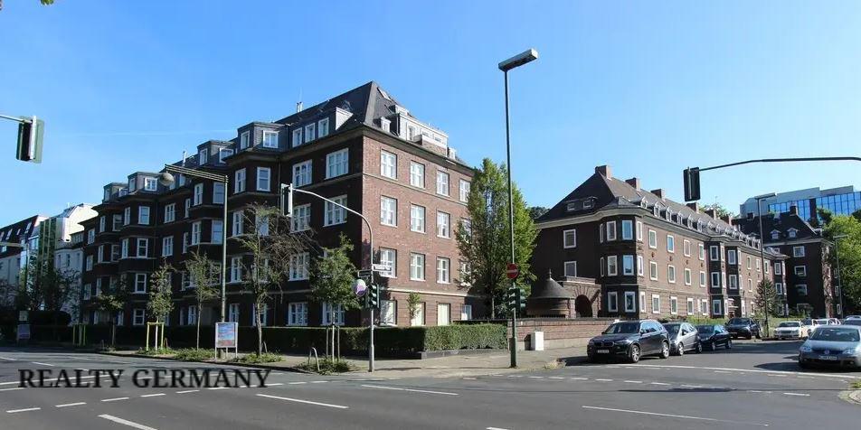 2-комн. квартира в Дюссельдорфе, 82 м², фото №1, объявление №105146076