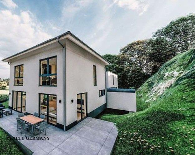 4-комн. дом в Эссене, 140 м², фото №1, объявление №105241332