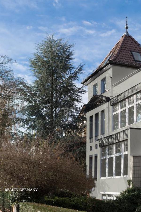 Дом в Шарлоттенбург-Вильмерсдорфе, 686 м², фото №1, объявление №71885730